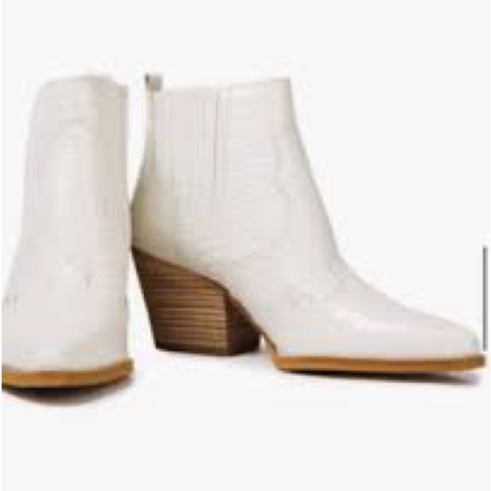 Sam Edelman White Ankle Boots - Picture 3 of 9